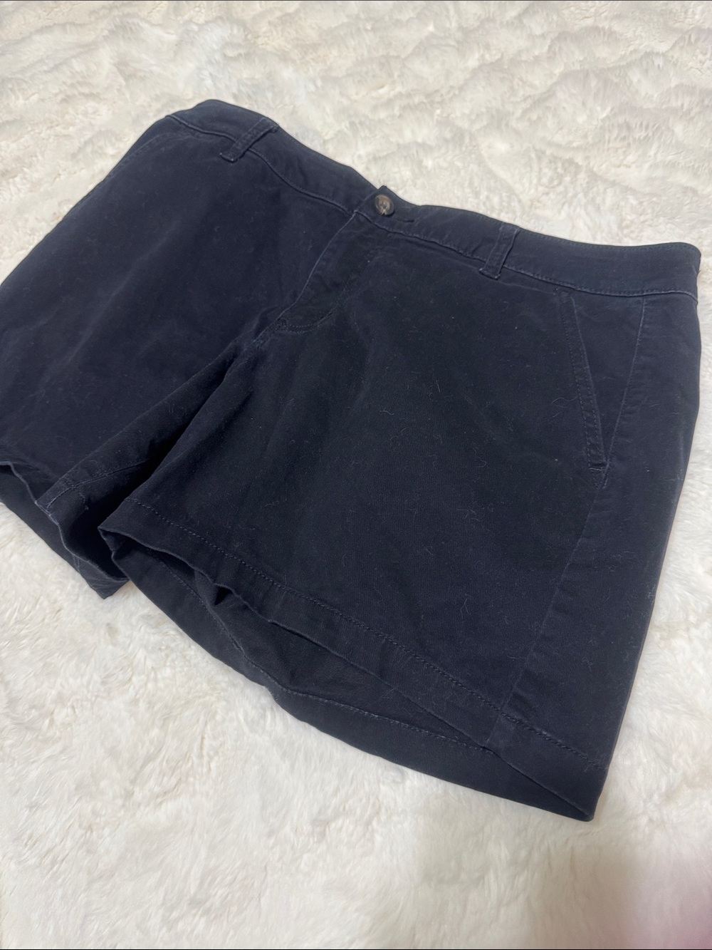 a.n.a. Women's Black Mid-Rise Midi Short 5” Inseam Casual Shorts
